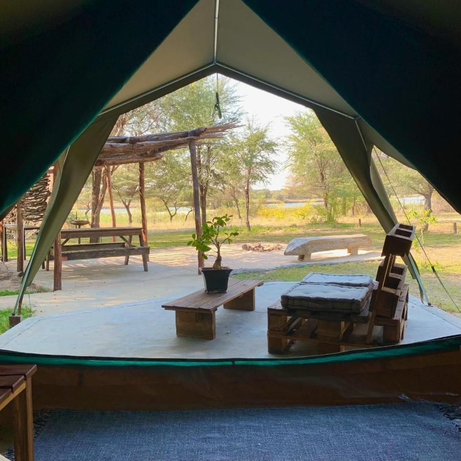 Kuvira River Camp Divundu Екстериор снимка