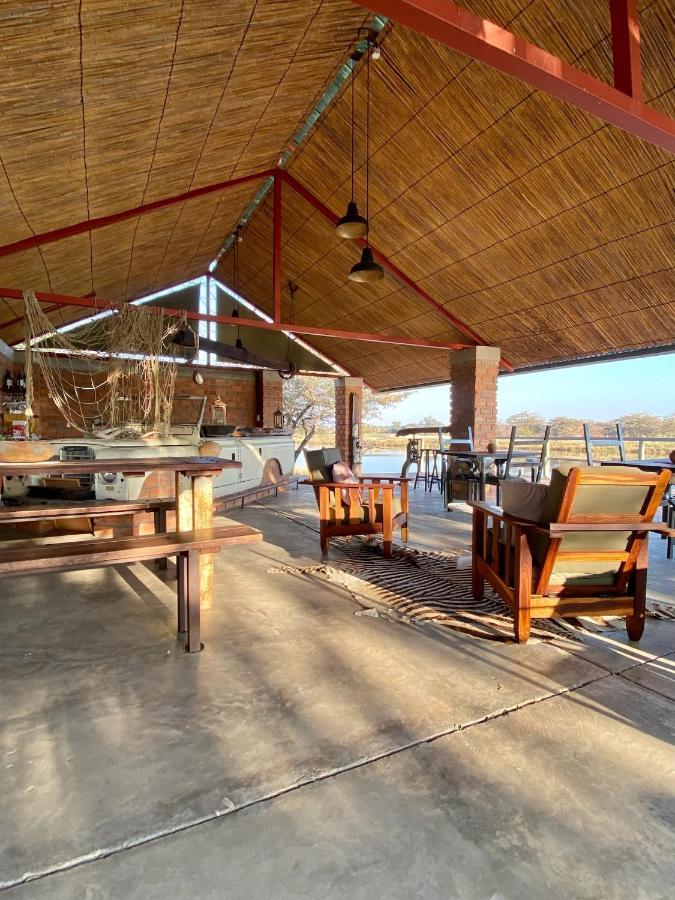 Kuvira River Camp Divundu Екстериор снимка